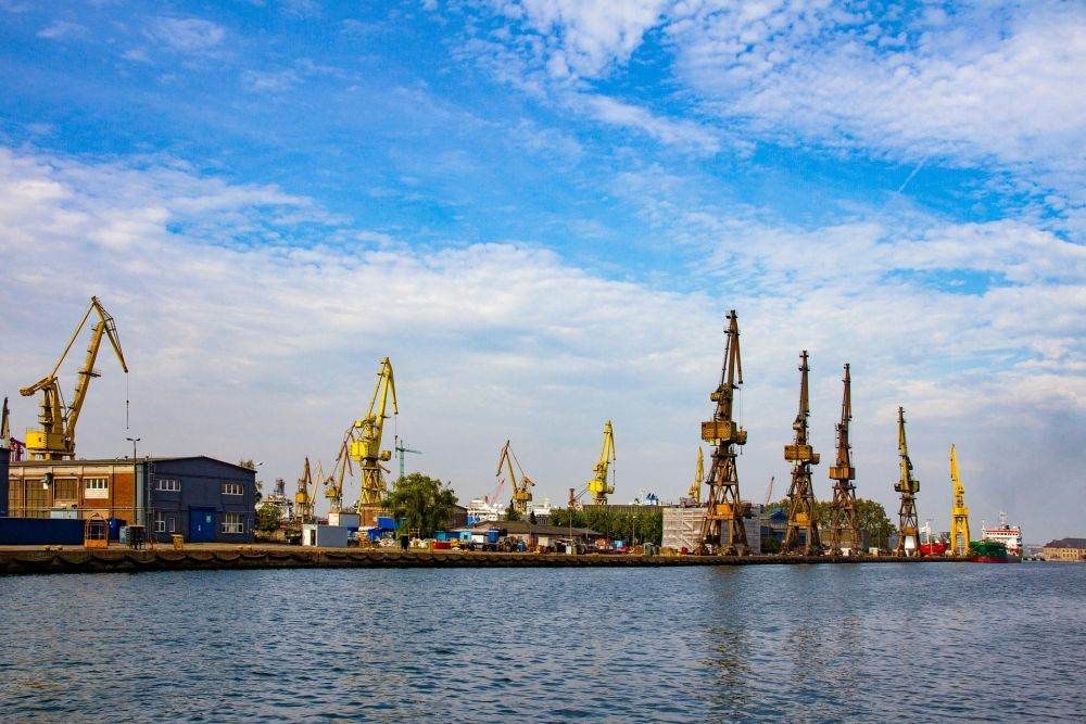 Ministerul Apărării Naţionale şi Damen Shipyards Group se contrazic pe tema navelor militare SAFE